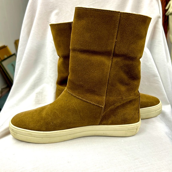 Burberry suede and fleece booties, EU 37.5 - Picture 12 of 12